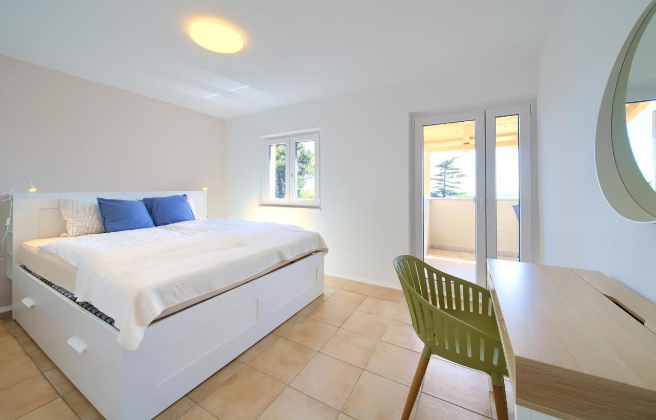 Seascape Apartment Krk Town Luaran gambar