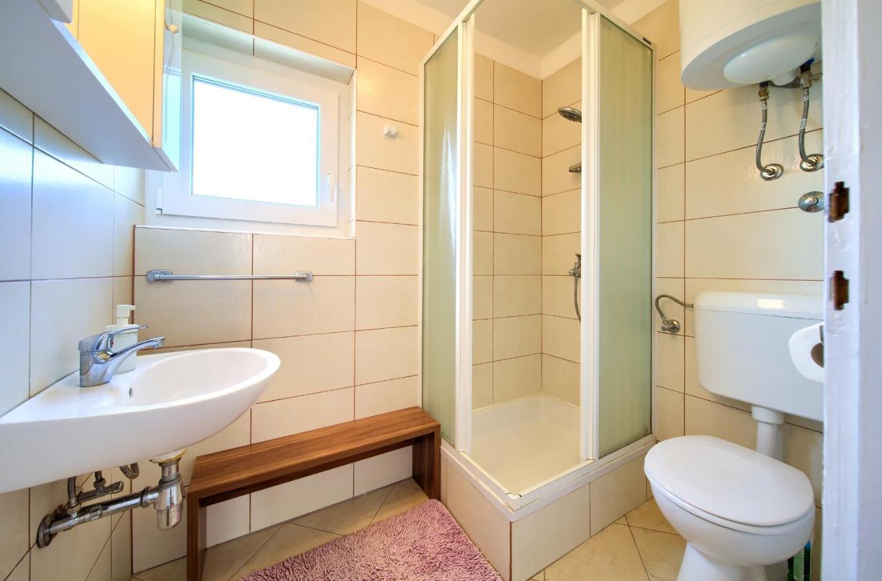 Seascape Apartment Krk Town Luaran gambar