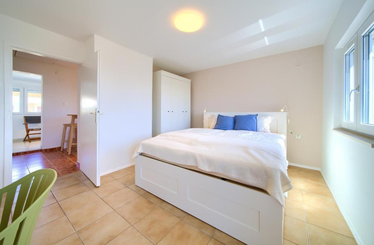 Seascape Apartment Krk Town Luaran gambar